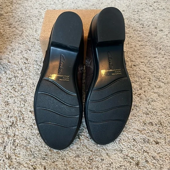 Clarks Ankle Boots brown - Picture 3 of 4